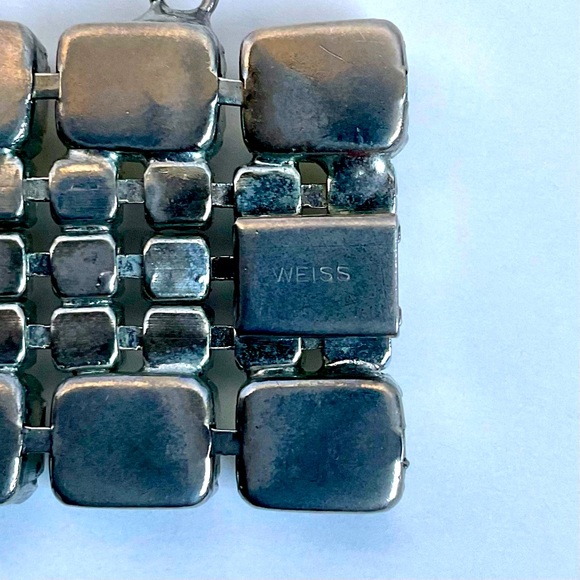 VINTAGE WEISS RHINESTONE CRYSTAL WIDE CUFF BRACELET - SIGNED - Picture 8 of 10